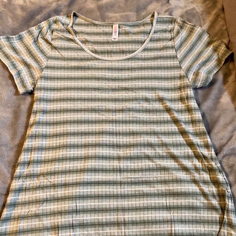 LulaRoe Classic T